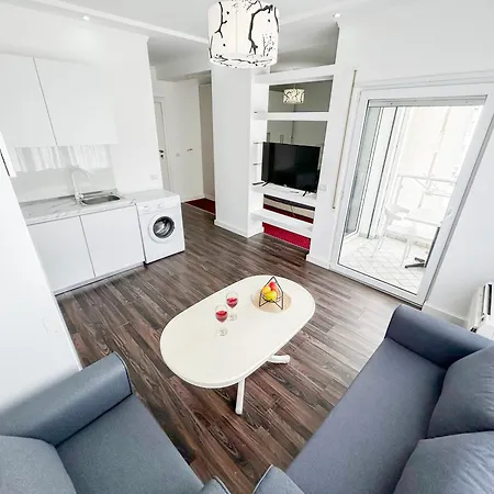 1 Bedroom 1132 *