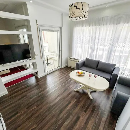 1 Bedroom 1132 * Durrës