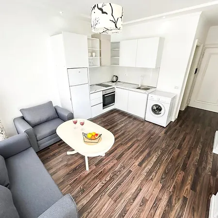 1 Bedroom 1132